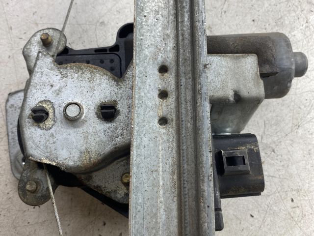 bontott FORD MONDEO III Bal hátsó Ablakemelő Szerkezet (Elektromos)