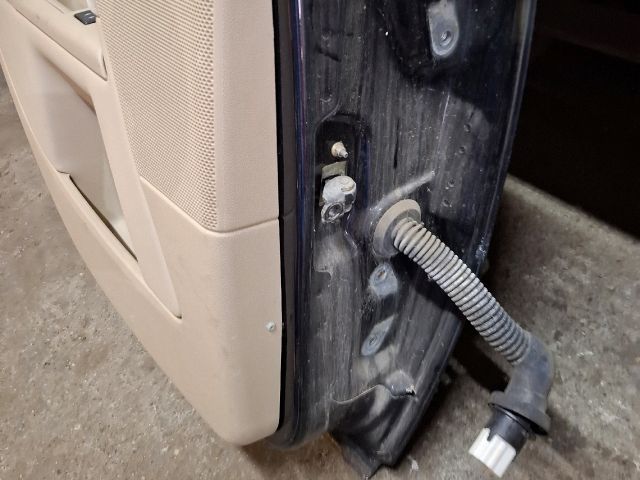 bontott FORD MONDEO III Bal hátsó Ajtó (Részeivel)