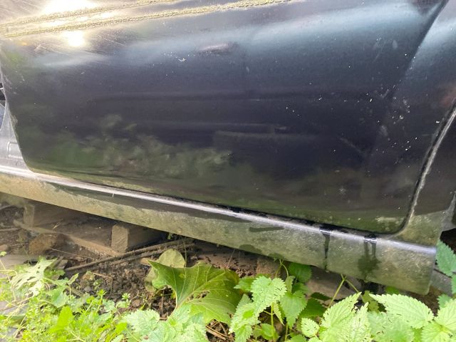 bontott FORD MONDEO III Bal hátsó Ajtó (Üres lemez)