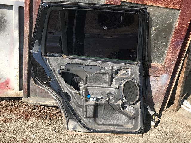 bontott FORD MONDEO III Bal hátsó Ajtó (Üres lemez)