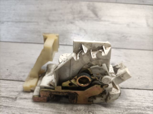 bontott FORD MONDEO III Bal hátsó Ajtózár