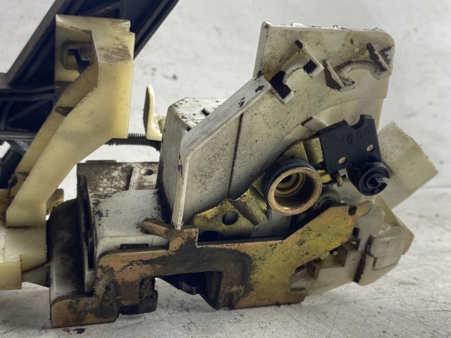 bontott FORD MONDEO III Bal hátsó Ajtózár