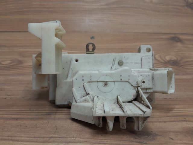 bontott FORD MONDEO III Bal hátsó Ajtózár