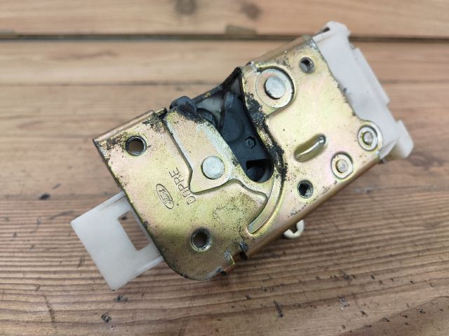 bontott FORD MONDEO III Bal hátsó Ajtózár