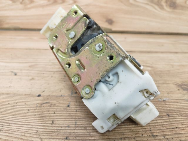 bontott FORD MONDEO III Bal hátsó Ajtózár