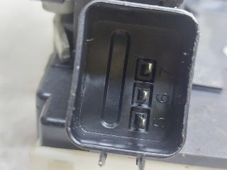 bontott FORD MONDEO III Bal hátsó Ajtózár