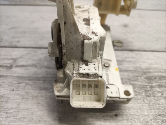 bontott FORD MONDEO III Bal hátsó Ajtózár