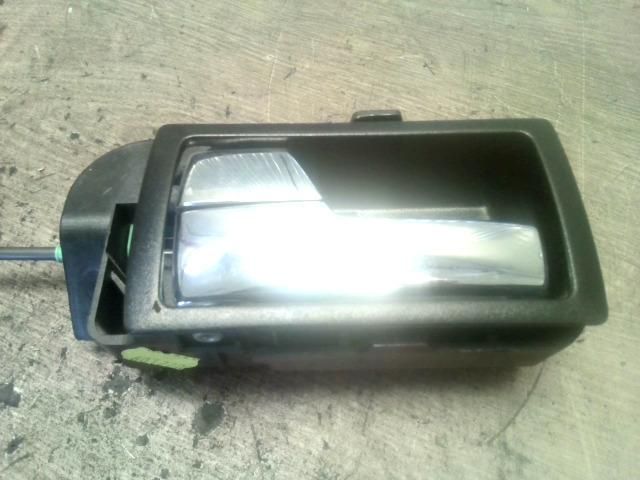 bontott FORD MONDEO III Bal hátsó Belső Kilincs