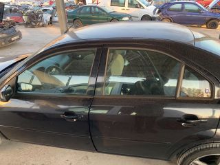 bontott FORD MONDEO III Bal hátsó Dobbetét (Kerékjárati, Műanyag)