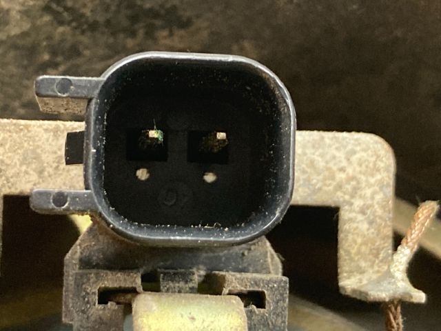 bontott FORD MONDEO III Bal hátsó Hangszóró