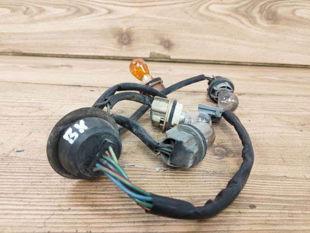 bontott FORD MONDEO III Bal Hátsó Lámpa Foglalat