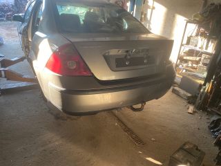 bontott FORD MONDEO III Bal Hátsó Lámpa