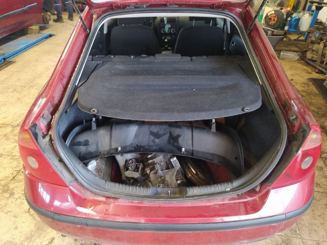 bontott FORD MONDEO III Bal hátsó Oldal Lökhárító Tartó (Műanyag)