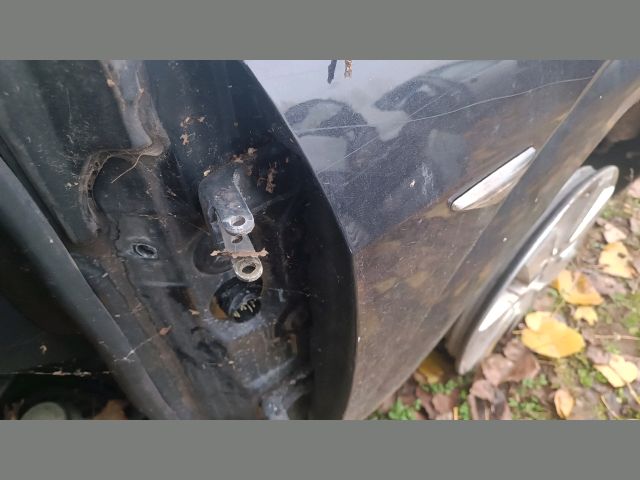 bontott FORD MONDEO III Bal hátsó Sárvédő