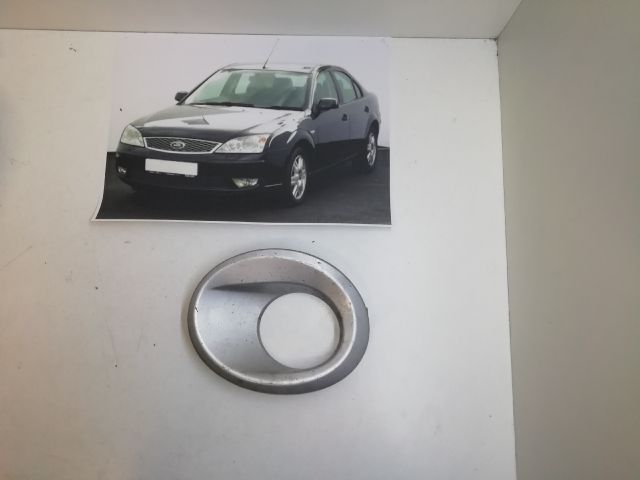 bontott FORD MONDEO III Bal Ködfényszóró Lámpakeret