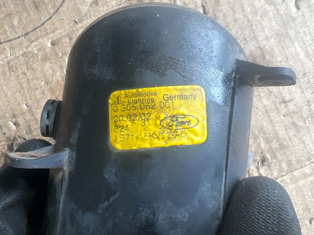 bontott FORD MONDEO III Bal Ködfényszóró