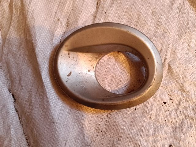 bontott FORD MONDEO III Bal Ködlámpa Rács