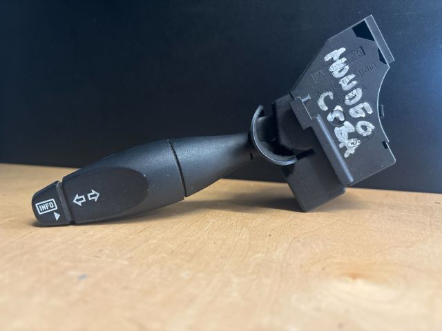 bontott FORD MONDEO III Bal Kormánykapcsoló Irányjelző