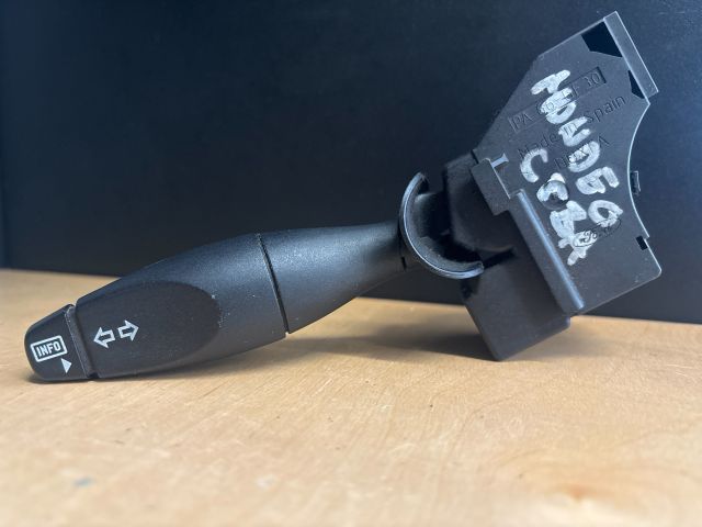 bontott FORD MONDEO III Bal Kormánykapcsoló Irányjelző