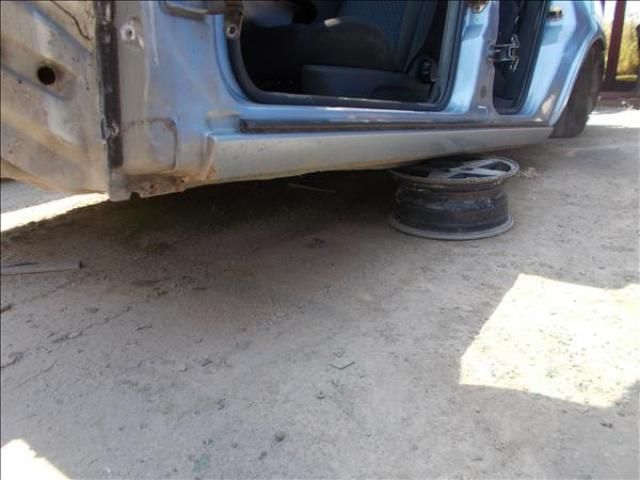 bontott FORD MONDEO III Bal Küszöb