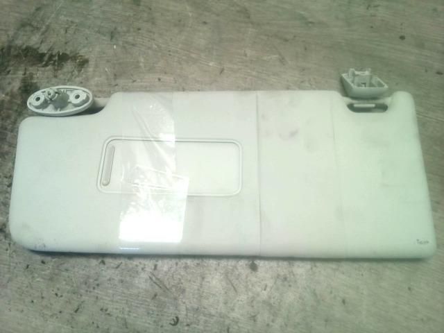 bontott FORD MONDEO III Bal Napellenző