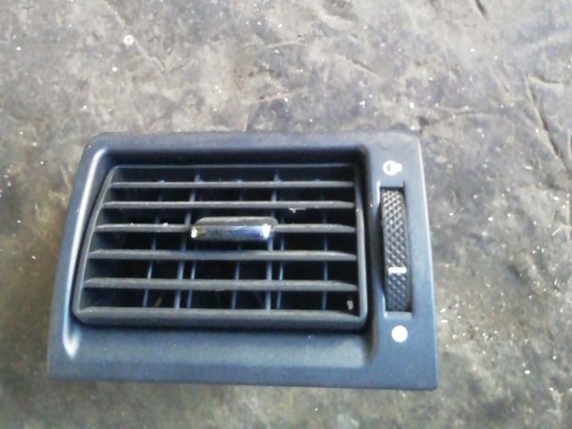 bontott FORD MONDEO III Bal Szellőző