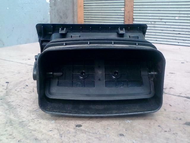 bontott FORD MONDEO III Bal Szellőző