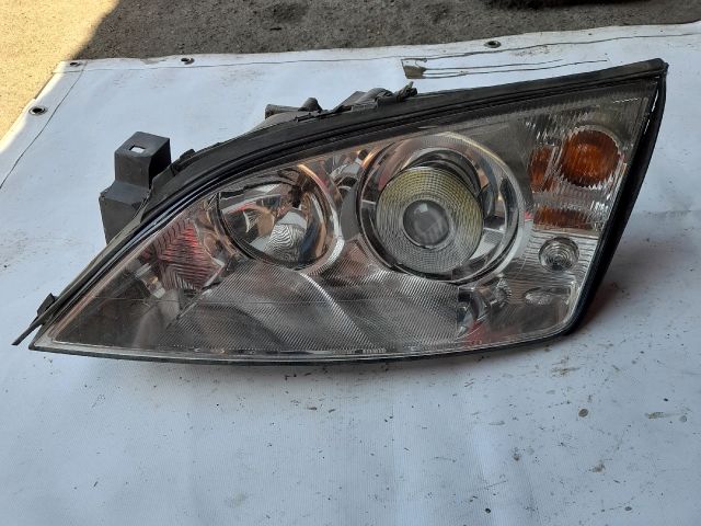 bontott FORD MONDEO III Bal Xenon Fényszóró