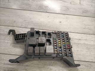 bontott FORD MONDEO III Biztosítéktábla Utastér