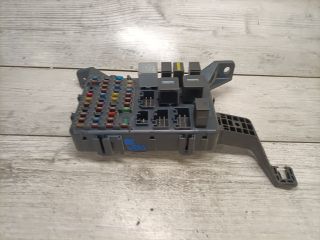 bontott FORD MONDEO III Biztosítéktábla Utastér