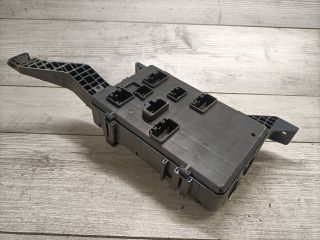 bontott FORD MONDEO III Biztosítéktábla Utastér