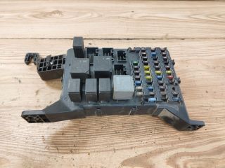 bontott FORD MONDEO III Biztosítéktábla Utastér