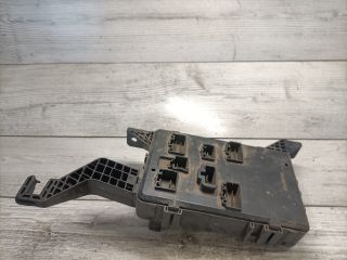 bontott FORD MONDEO III Biztosítéktábla Utastér