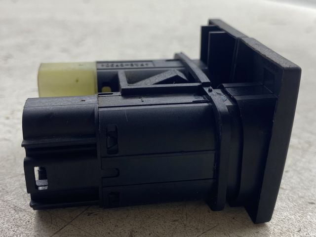 bontott FORD MONDEO III Csomagtér Nyitó Kar / Gomb