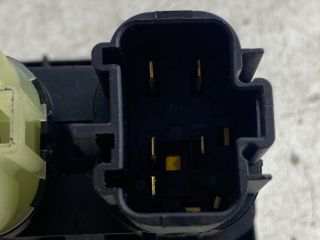 bontott FORD MONDEO III Csomagtér Nyitó Kar / Gomb