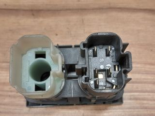 bontott FORD MONDEO III Csomagtér Nyitó Kar / Gomb