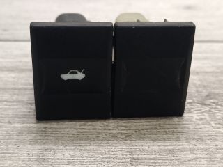 bontott FORD MONDEO III Csomagtér Nyitó Kar / Gomb