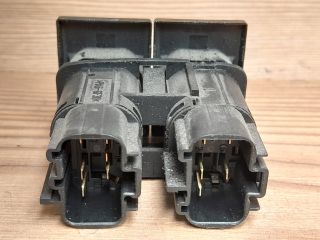 bontott FORD MONDEO III Csomagtér Nyitó Kar / Gomb