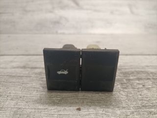 bontott FORD MONDEO III Csomagtér Nyitó Kar / Gomb