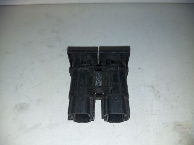 bontott FORD MONDEO III Csomagtér Nyitó Kar / Gomb