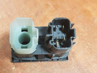 bontott FORD MONDEO III Csomagtér Nyitó Kar / Gomb