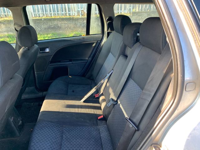 bontott FORD MONDEO III Csomagtér Roló