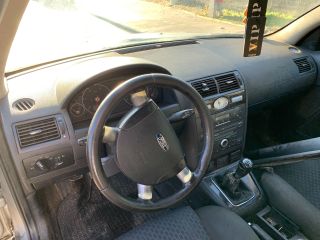 bontott FORD MONDEO III Csomagtér Roló