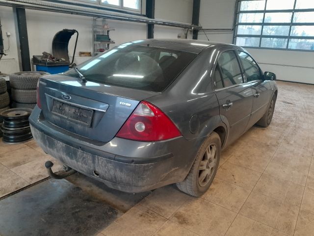 bontott FORD MONDEO III Csomagtér Világítás