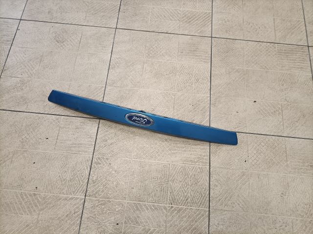 bontott FORD MONDEO III Csomagtérajtó Díszléc