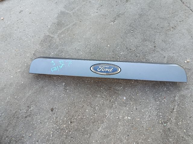 bontott FORD MONDEO III Csomagtérajtó Díszléc