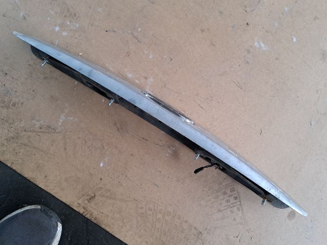 bontott FORD MONDEO III Csomagtérajtó Díszléc