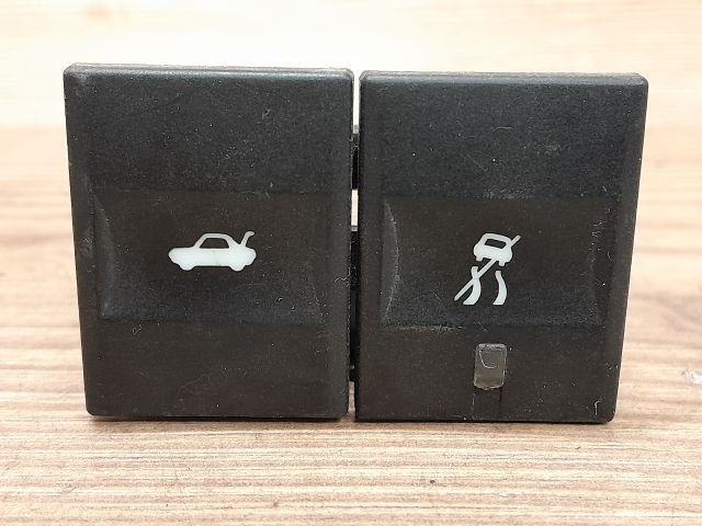 bontott FORD MONDEO III Csomagtérajtó Kapcsoló