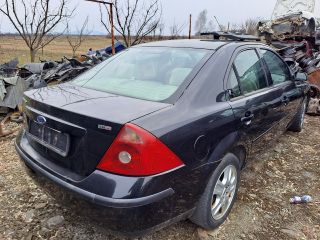 bontott FORD MONDEO III Csomagtérajtó Kárpit