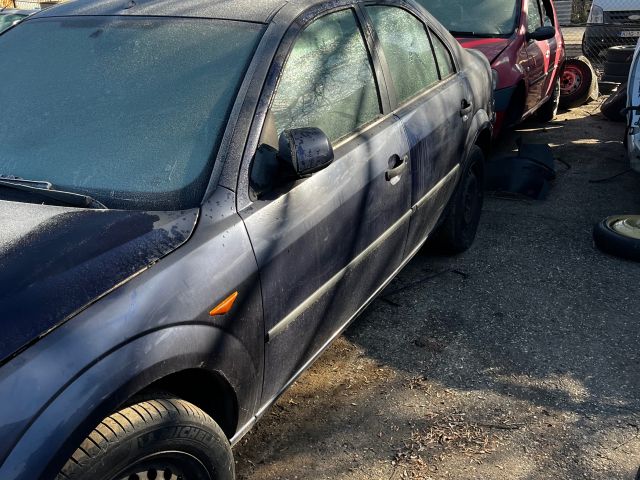 bontott FORD MONDEO III Csomagtérajtó (Részeivel)